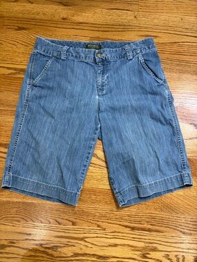 Eddie Bauer Soft Lightweight 11" Blue Denim Shorts